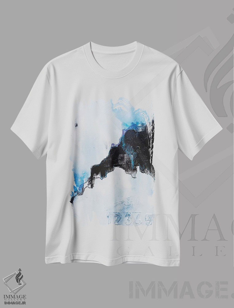 تیشرت طرح دار کوه سیاه شکسته اثر جولی احمد | immage.ir
