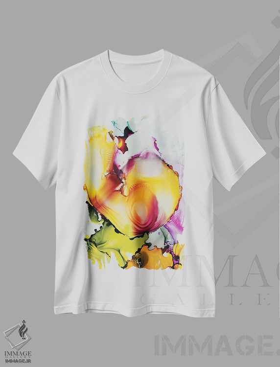 تیشرت طرح دار جزئیات بُعد دیگر یکم اثر جولی احمد | immage.ir