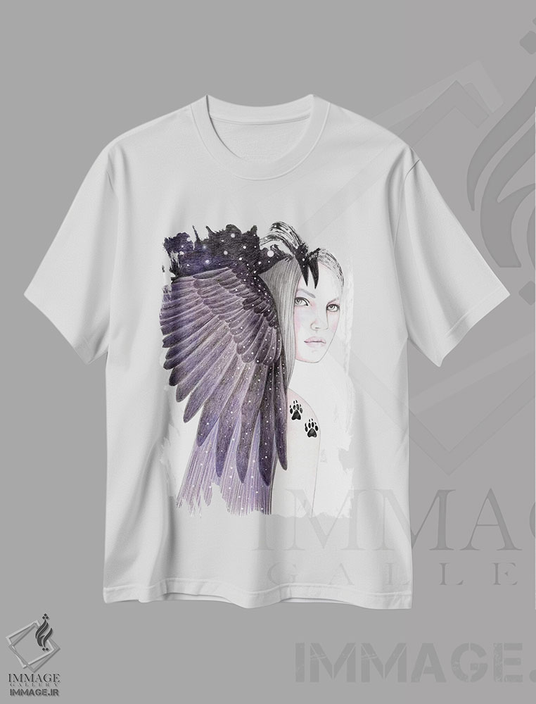 تیشرت طرح دار پرندهٔ سیاه، دست نقاشی و طراحی دستی اثر آندریا هرنیاک | immage.ir