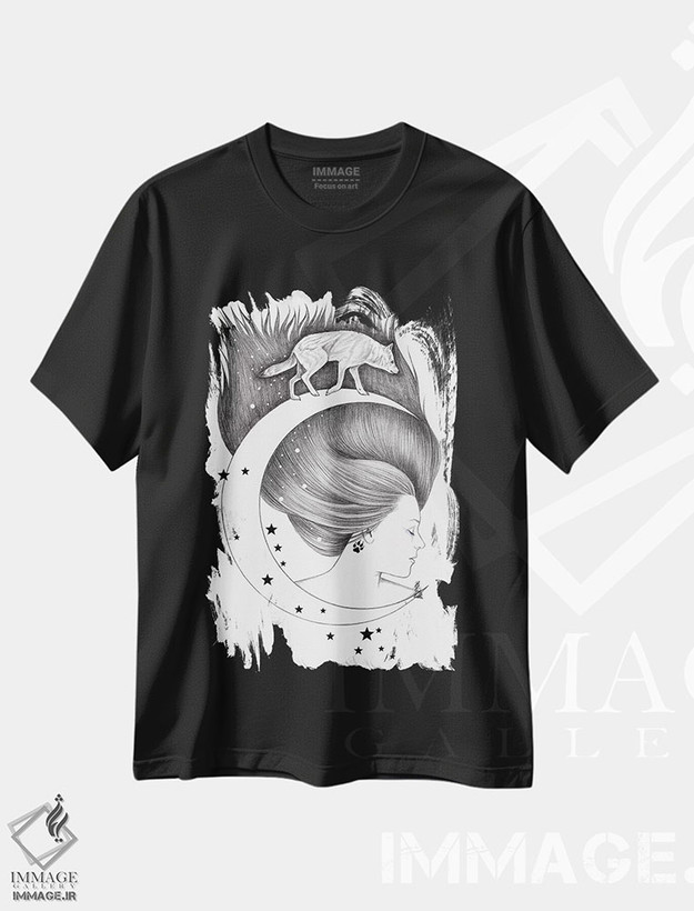تیشرت طرح دار ماه پیمای، نقاشی و تصویرگری سیاه و سفید اثر آندریا هرنیاک | فروشگاه ایماژ