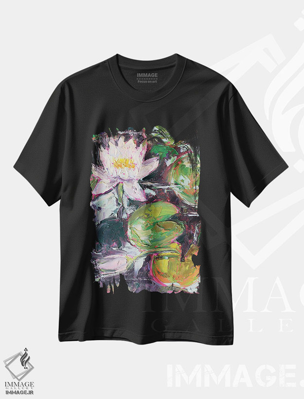 تیشرت طرح دار کنار تالاب، دکور معاصر اثر الکساندرا جاگودا | فروشگاه ایماژ