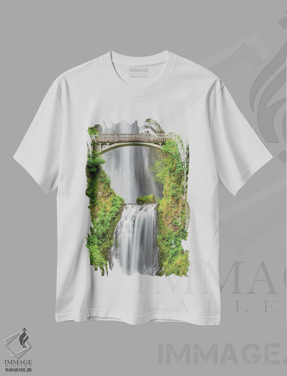 تیشرت طرح دار آبشار مولتنومه، تنگه رودخانه کلمبیا، اورگن، مدیوم اثر آدام جونز | immage.ir