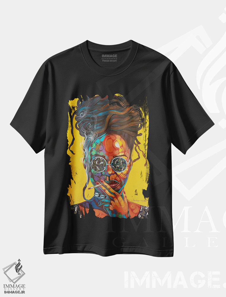 تیشرت طرح دار زن فولادین، هنر آمریکایی آفریقایی تبار اثر آکینتایو آکینتوبی | فروشگاه ایماژ