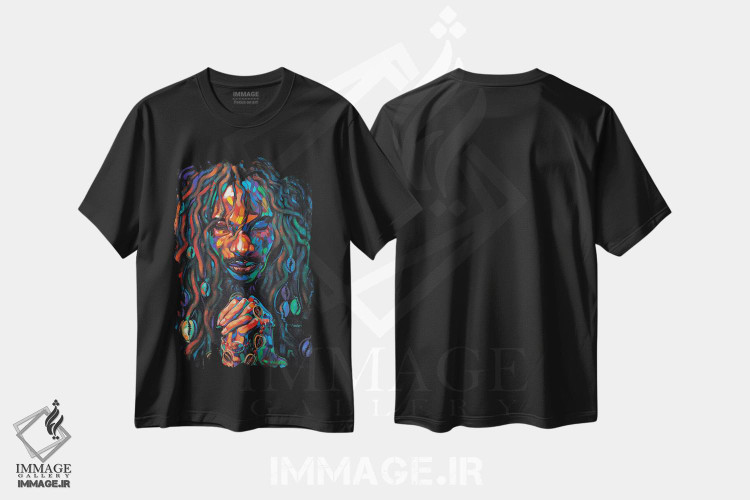 تیشرت طرح دار ایمان در دستان تو، هنر آمریکایی آفریقایی تبار اثر آکینتایو آکینتوبی | فروشگاه ایماژ