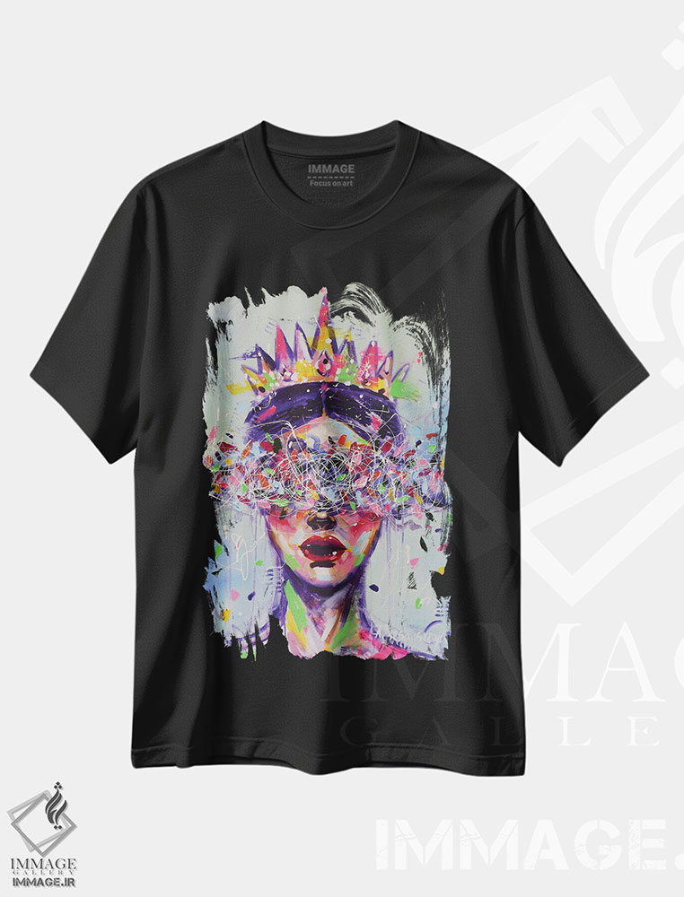 تیشرت طرح دار ملکه، هنر فاخر معاصر اثر آلیاکساندرا تسسارسکایا | فروشگاه ایماژ