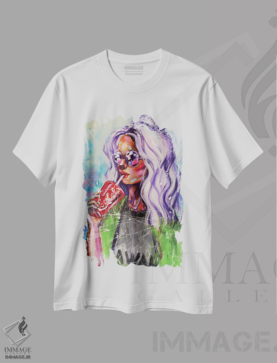 تیشرت طرح دار کوکاکولا، هنر فاخر معاصر اثر آلیاکساندرا تسسارسکایا | immage.ir