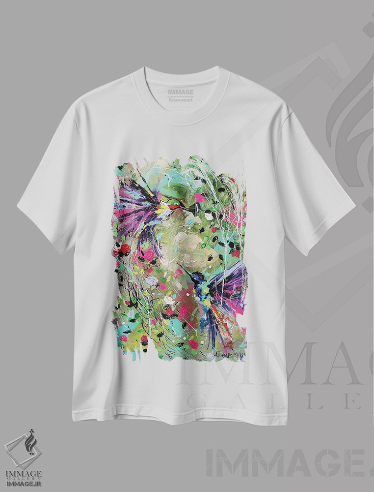 تیشرت طرح دار گل ها با پرنده ها، مدیوم اثر آلیاکساندرا تسسارسکایا | immage.ir