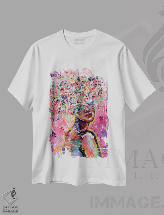 تیشرت طرح دار در ذهن من، دکور معاصر اثر آلیاکساندرا تسسارسکایا | immage.ir