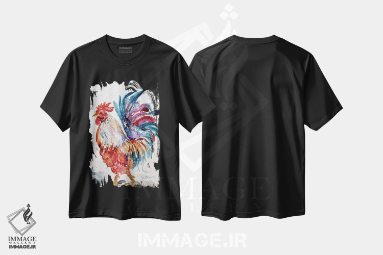 تیشرت طرح دار خروس در حیاط ۲، هنر فاخر معاصر اثر آنا بریجیتا کوواچ | فروشگاه ایماژ