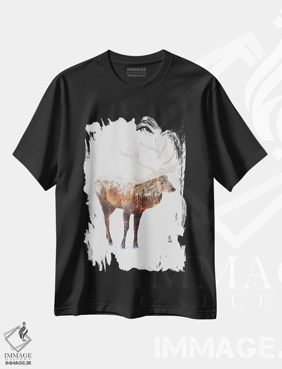 تیشرت طرح دار گوزن V، دکور کلبه و لژ اثر آندریاس لیه | فروشگاه ایماژ