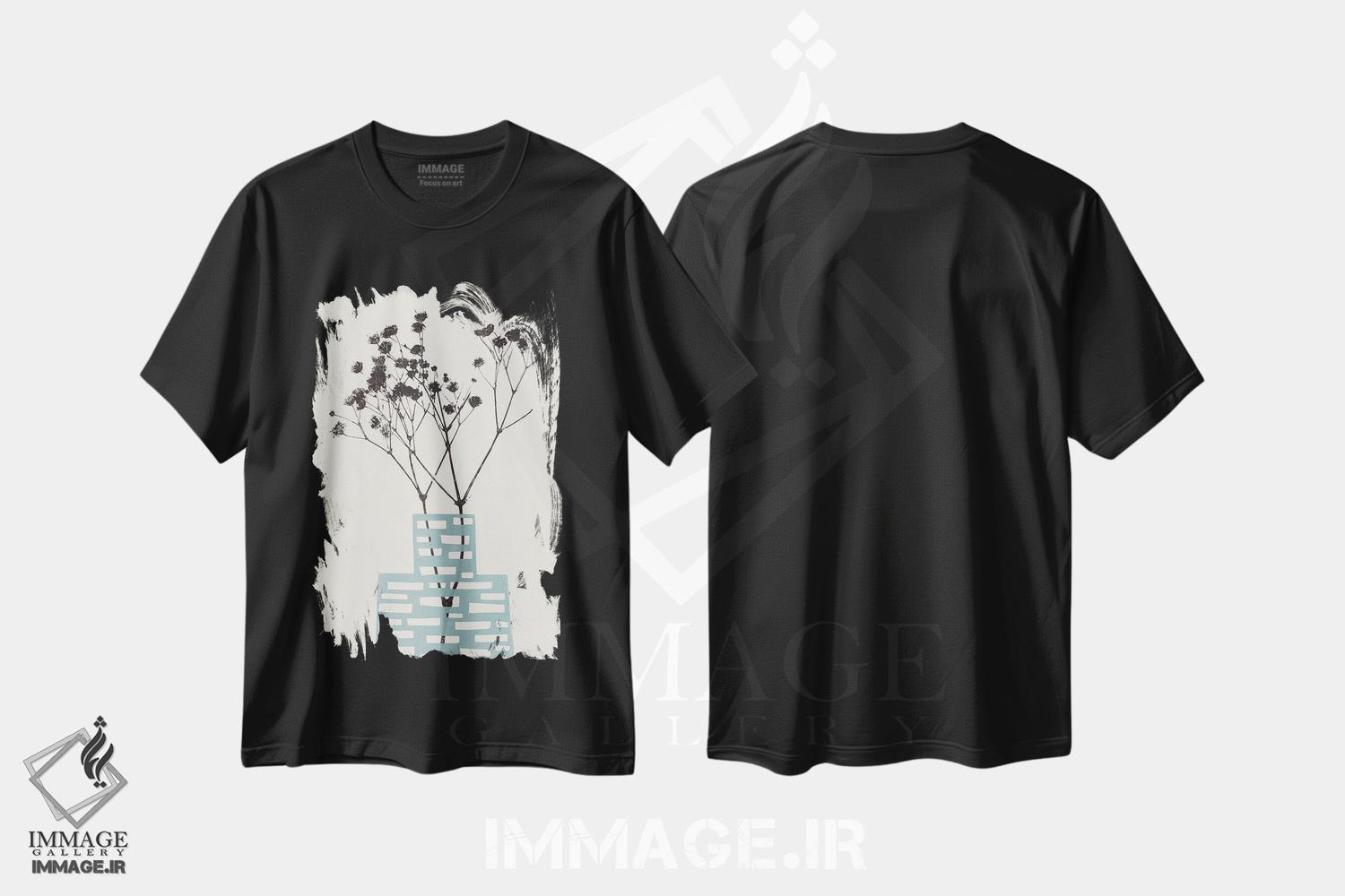 تیشرت طرح دار گل ژیپسوفیلا در گلدان آبی، تزئینی اثر آلیسا گالیتسینا | فروشگاه ایماژ