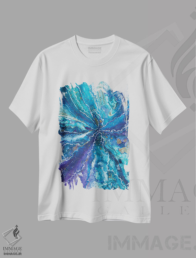 تیشرت طرح دار آبی های کهکشانی اثر آمایا بوچلی | immage.ir