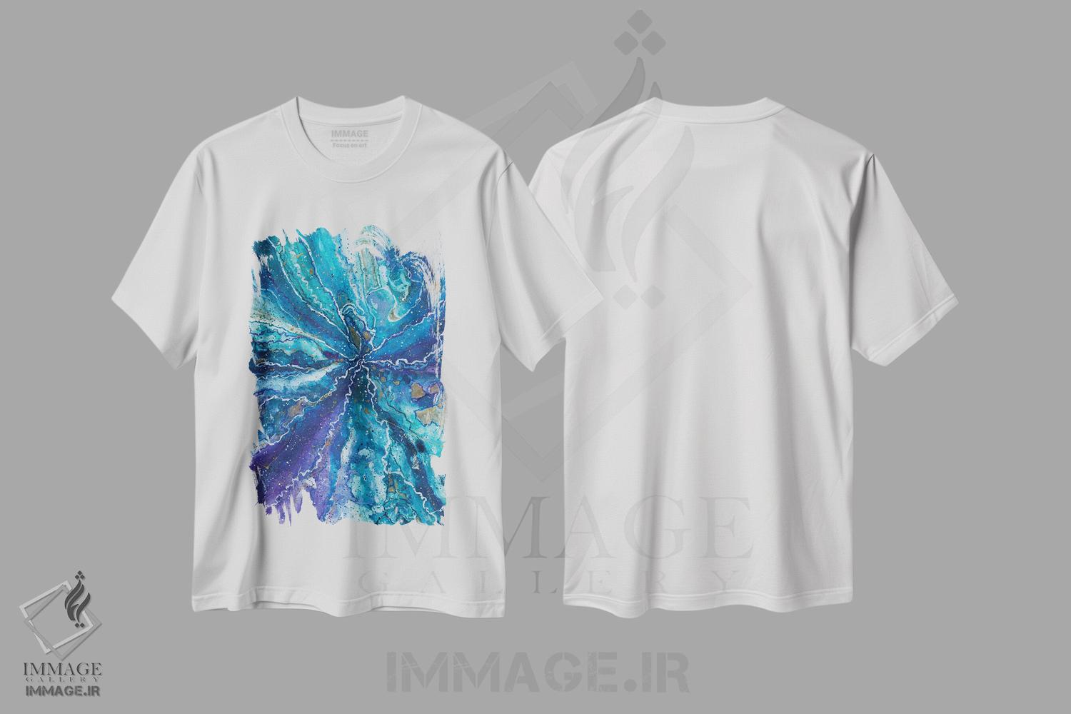 تیشرت طرح دار آبی های کهکشانی اثر آمایا بوچلی | immage.ir