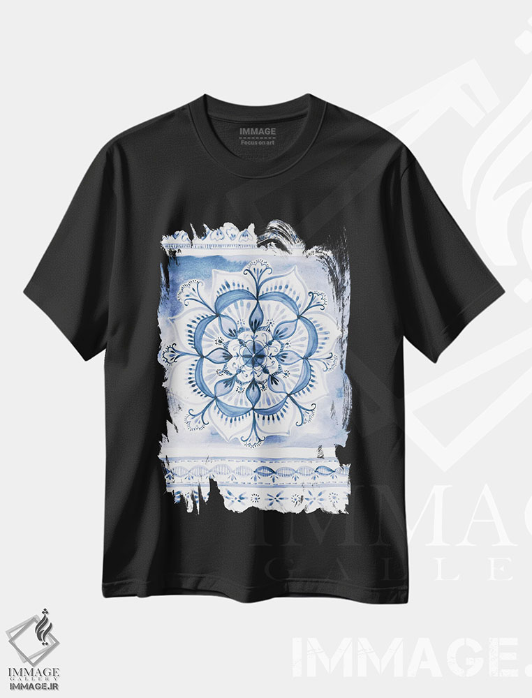 تیشرت طرح دار حال وهوای نیلی دو، تزئینی اثر آماندا مک گی | فروشگاه ایماژ