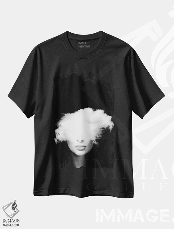 تیشرت طرح دار سر در ابرها، عکاسی دو نوردهی اثر تاتیانا آم رِین | فروشگاه ایماژ
