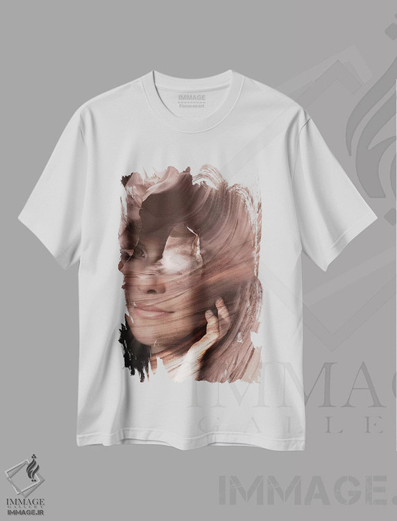 تیشرت طرح دار زمان، عکاسی دو نوردهی اثر تاتیانا آم رِین | immage.ir