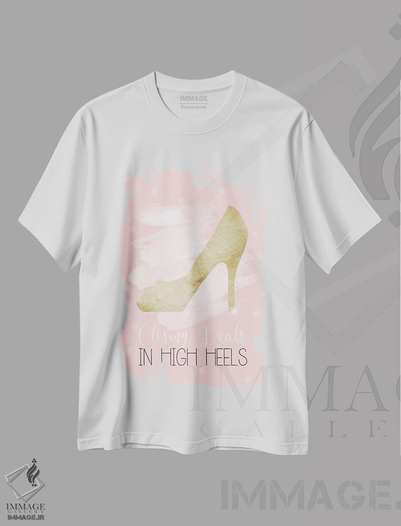 تیشرت طرح دار قرارداد بستن، تزئینی اثر آنا کوآچ | immage.ir