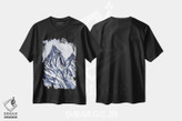 تیشرت طرح دار کوه های آبی در برف، آبستره اثر آنا اوز | فروشگاه ایماژ