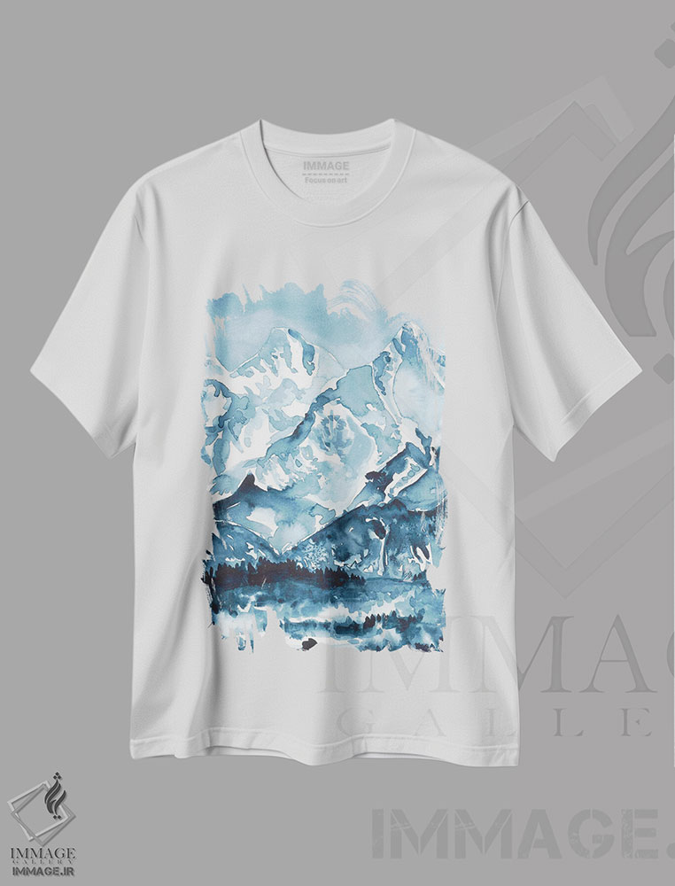 تیشرت طرح دار کوه های آبی، مدیوم اثر آنا اوز | immage.ir