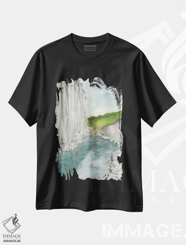 تیشرت طرح دار دریاچهٔ آبی در کوهستان II، مدیوم اثر آنا اوز | فروشگاه ایماژ