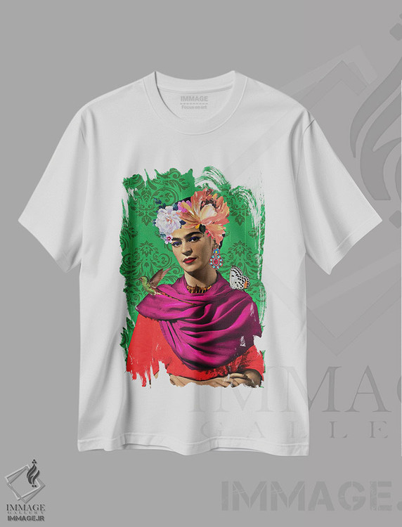 تیشرت طرح دار فریدا سبز، دکور بوهمی اثر آنا پائولا هوپه | immage.ir