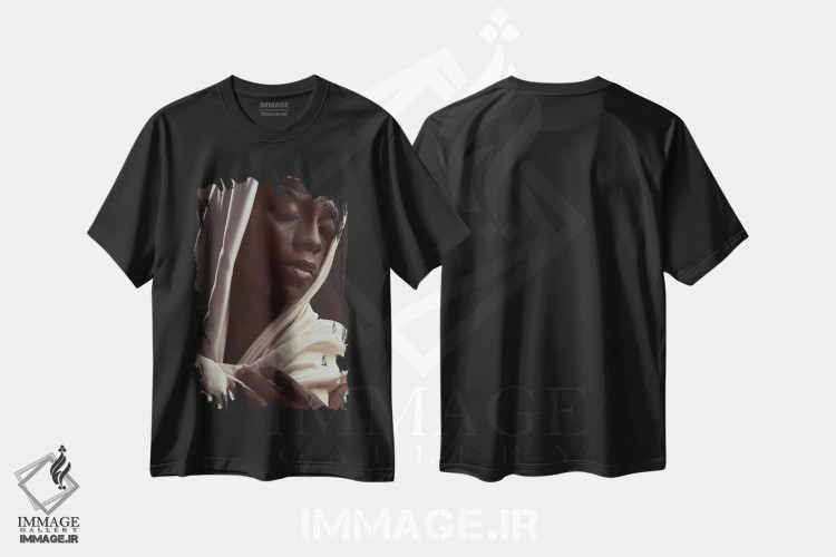 تیشرت طرح دار زن الهی، هنر آمریکایی آفریقایی تبار اثر آدنیران آدسانیا | فروشگاه ایماژ