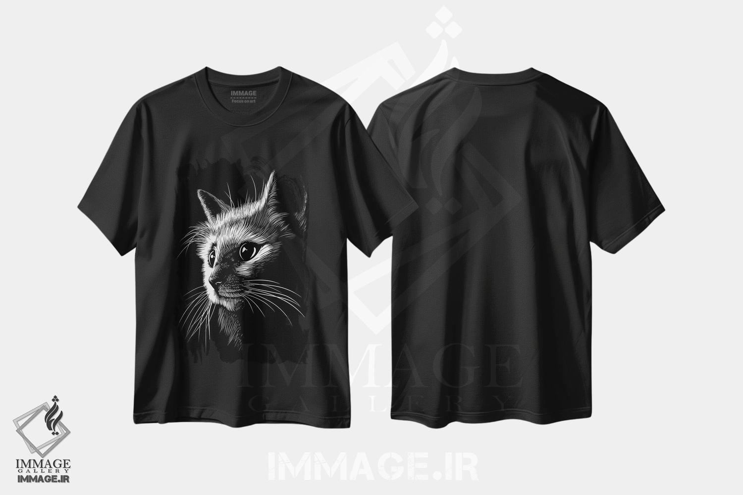 تیشرت طرح دار گربه در سایه ها، هنر دیجیتال سیاه و سفید اثر آلبرتو پرز | فروشگاه ایماژ