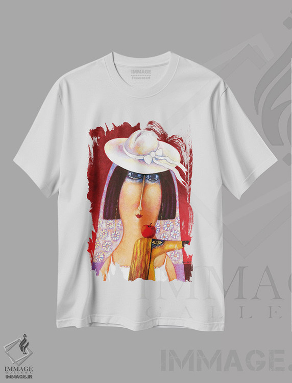 تیشرت طرح دار زن با کلاه و سگ، مدیوم اثر آرت میرانو | immage.ir