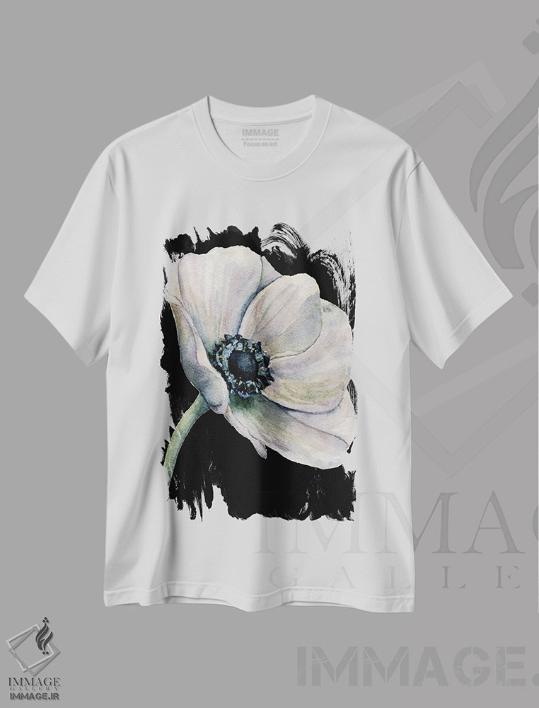 تیشرت طرح دار گل روی زمینهٔ مشکی، دکور معاصر اثر آرت میرانو | immage.ir