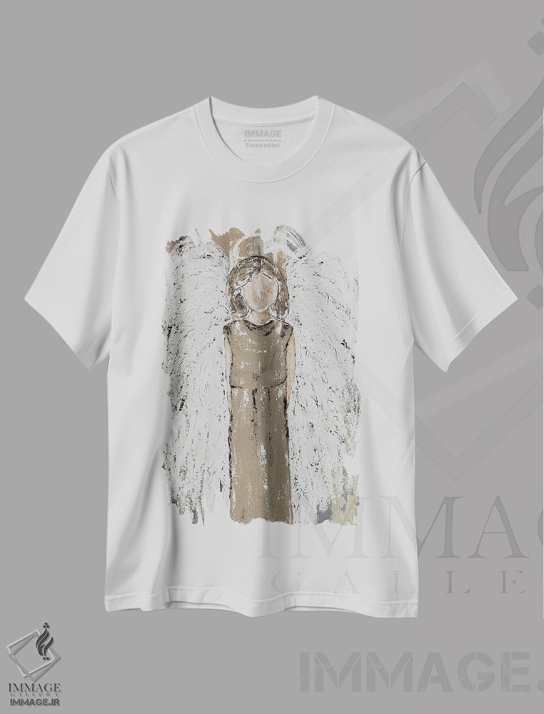 تیشرت طرح دار زیر بال های او، دکور معاصر اثر اشلی بردلی | immage.ir
