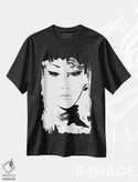تیشرت طرح دار اوفتلیا، هنر دیجیتال سیاه و سفید اثر آلیسون پِتری | فروشگاه ایماژ