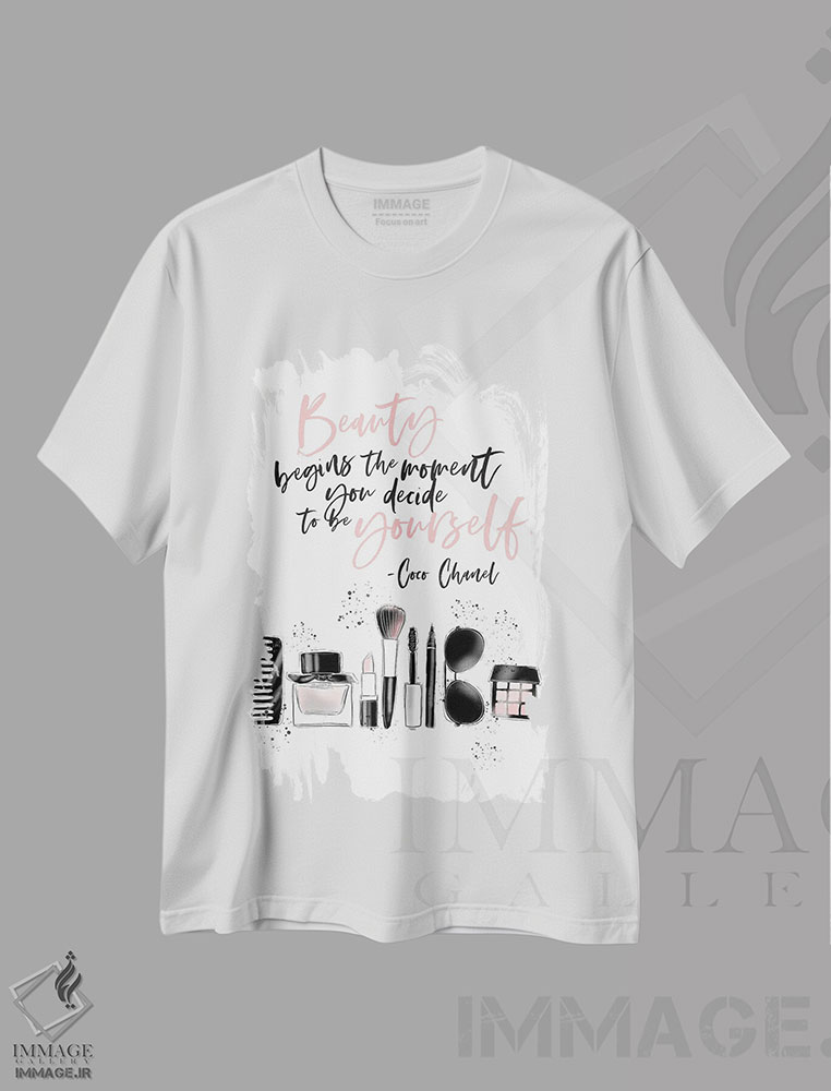 تیشرت طرح دار خودت باش، هنر دیجیتال اثر آلیسون پِتری | immage.ir