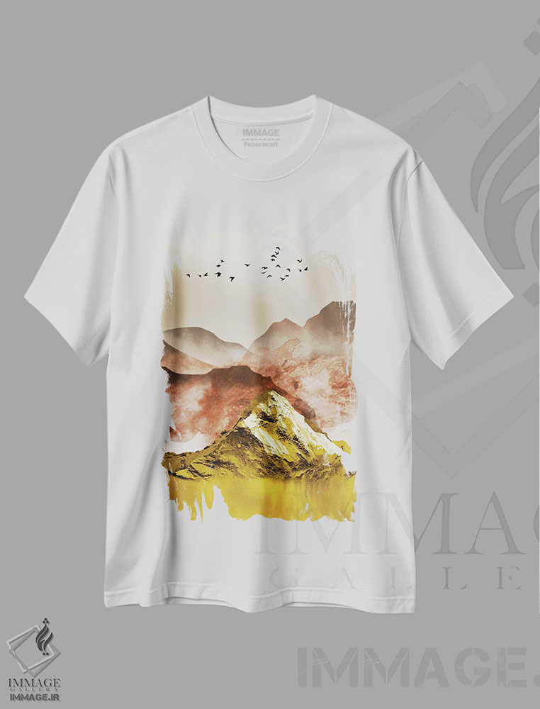 تیشرت طرح دار کوه های طلایی III، دکور معاصر اثر آرسی بسی | immage.ir