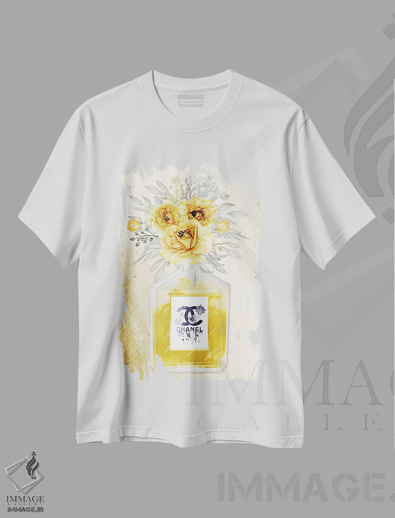 تیشرت طرح دار فرار شیرین: بطری عطر شنل، تزئینی اثر آرسی بسی | immage.ir