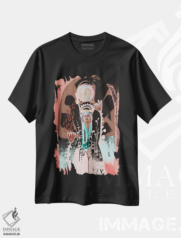 تیشرت طرح دار ماه کولی، دکور بوهمی اثر امبر سامرست | فروشگاه ایماژ