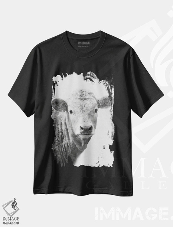 تیشرت طرح دار گاو II، هنر تزئینی سیاه و سفید اثر امیلی وینتیج کو | فروشگاه ایماژ
