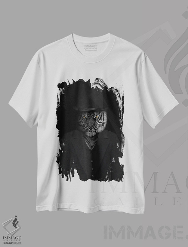 تیشرت طرح دار مرد به شکل ببر، عکاسی سیاه و سفید اثر آدریان ویریو | فروشگاه ایماژ