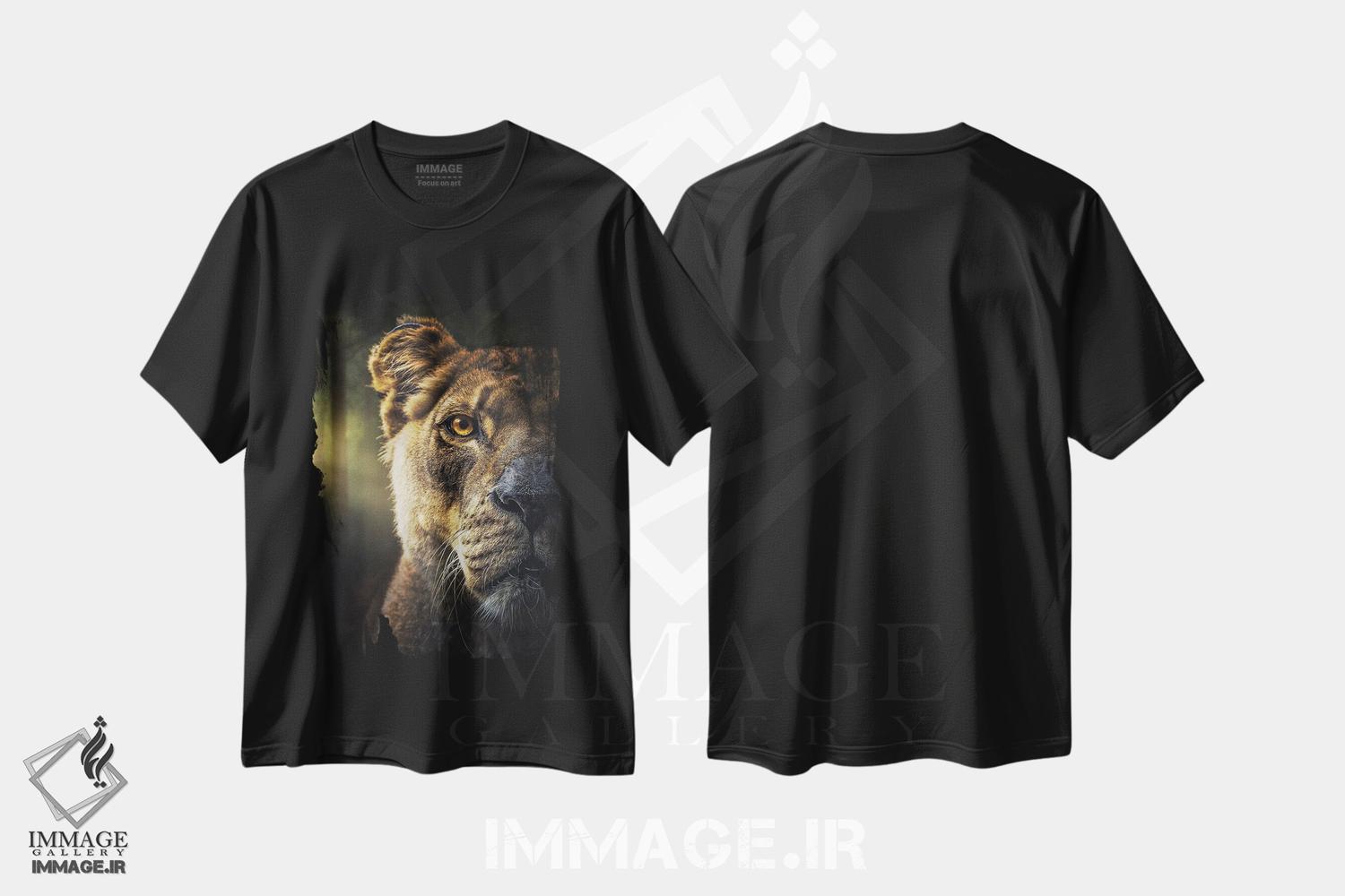 تیشرت طرح دار صورت شیر در صبحگاه در جنگل، عکاسی ترکیبی اثر آدریان ویریو | immage.ir