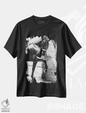 تیشرت طرح دار اسب اندلسی سیاه، عکاسی سیاه و سفید اثر اندرو لِوِر | immage.ir