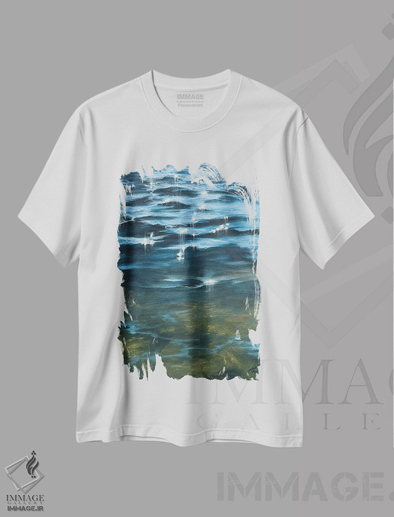 تیشرت طرح دار درخشش ملایم آفتاب، دکور ساحلی اثر آلسیا یرمیوا | immage.ir