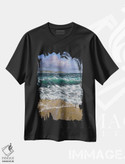 تیشرت طرح دار ساحل طلایی، دکور ساحلی اثر آلسیا یرمیوا | immage.ir