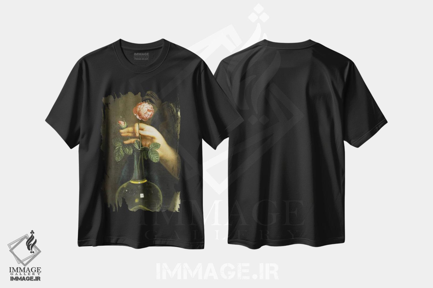 تیشرت طرح دار رز در گلدان، دکوراسیون جایگزین اثر بونا فیدسا | فروشگاه ایماژ