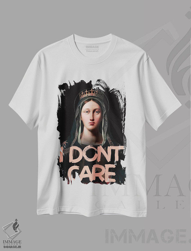 تیشرت طرح دار پرترهٔ ملکه همراه با نقل قول، تزئینی اثر بونا فیدسا | فروشگاه ایماژ