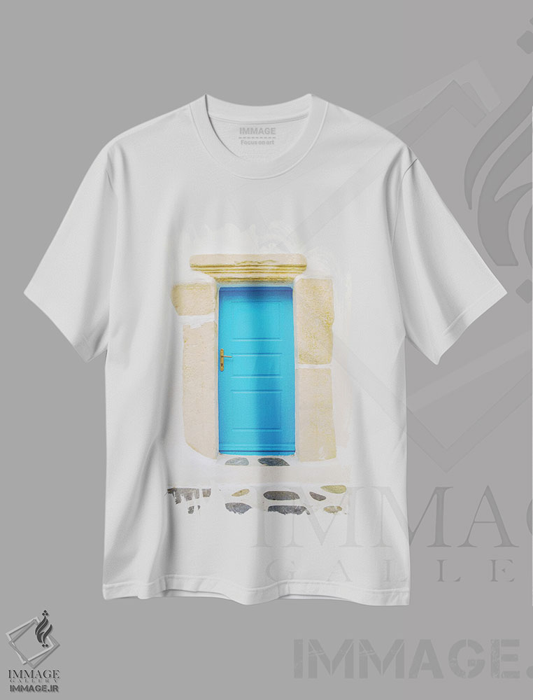 تیشرت طرح دار درِ آبی، تزئینی اثر بن هاین | فروشگاه ایماژ