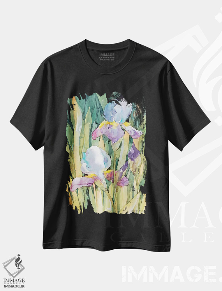 تیشرت طرح دار زیر خورشید، تزئینی اثر آنلاین بوکنکمپ | immage.ir