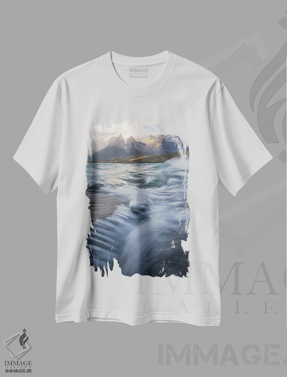 تیشرت طرح دار دریاچه پئوه، مدیوم اثر استیو برکلی | فروشگاه ایماژ