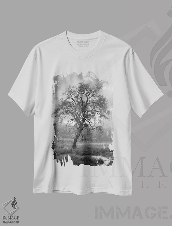 تیشرت طرح دار مجموعه بلوط ساحلی XIII، عکاسی سیاه و سفید اثر آلن بلاوشتاین | فروشگاه ایماژ