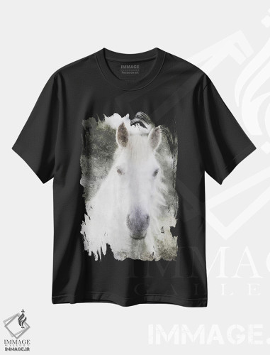 تیشرت طرح دار راز اسب سفید، دکور روستایی اثر بلوبرد بارن | فروشگاه ایماژ