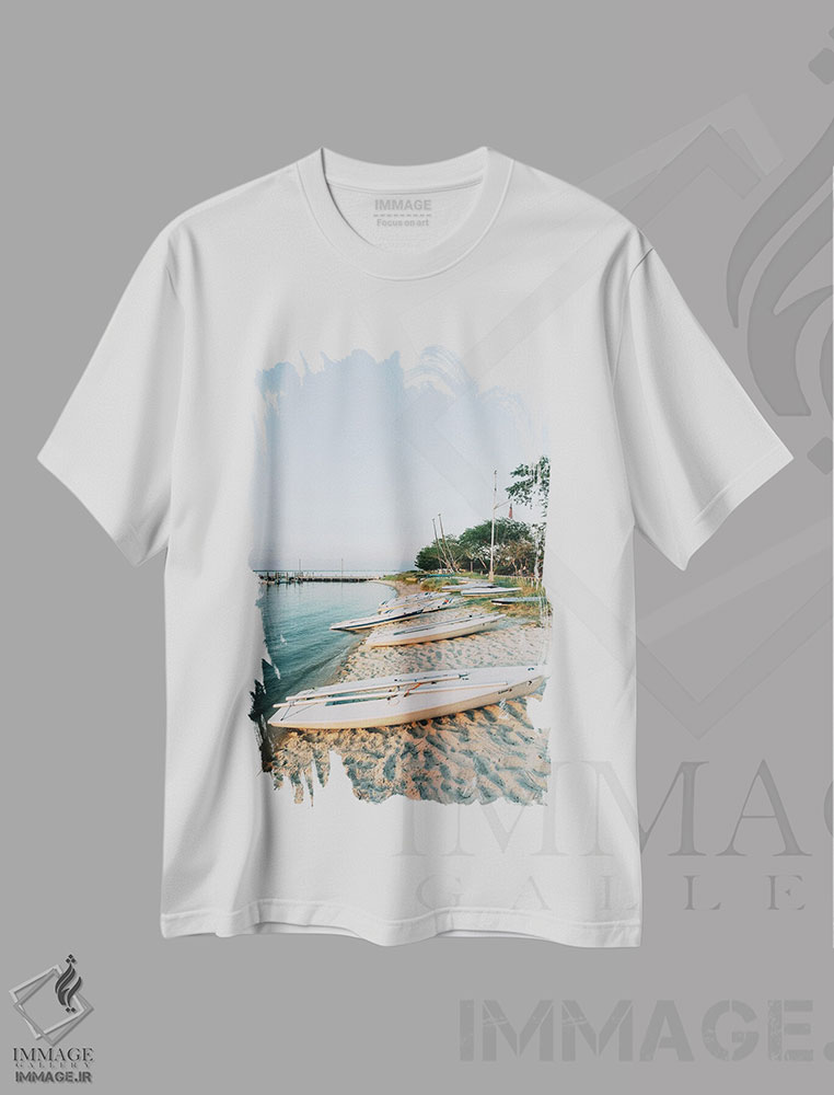 تیشرت طرح دار قایق های کیزمت، مدیوم اثر جان بیلوس | فروشگاه ایماژ