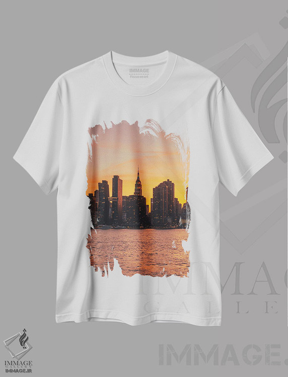 تیشرت طرح دار غروب شهر لانگ آیلند II، مدیوم اثر جان بیلوس | فروشگاه ایماژ